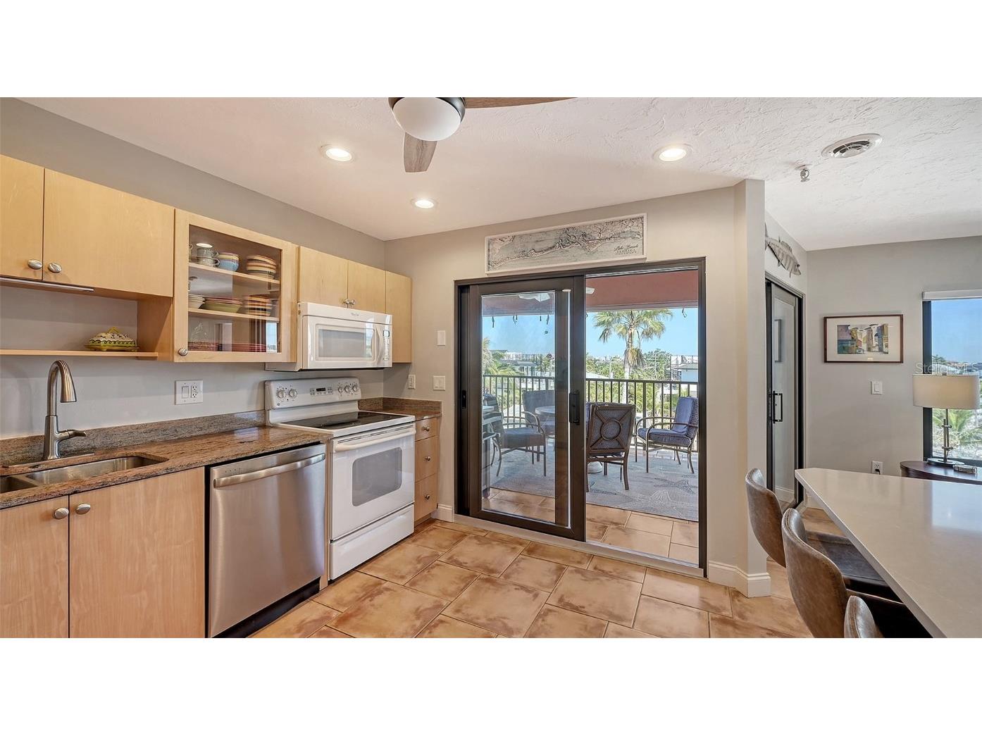 131 Garfield Drive #4D Sarasota FL 34236 A4644670 image9