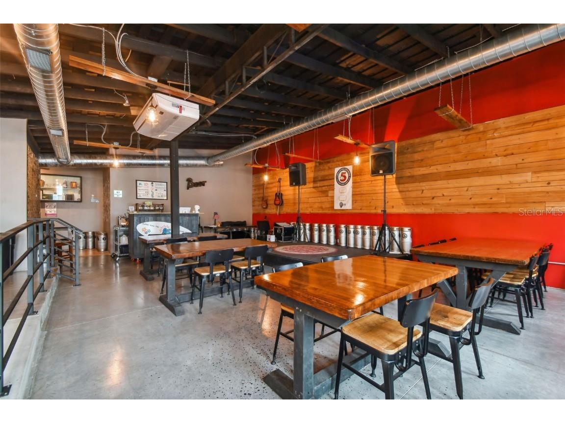 131 Hibiscus Street Tarpon Springs FL 34689 W7878667 image5