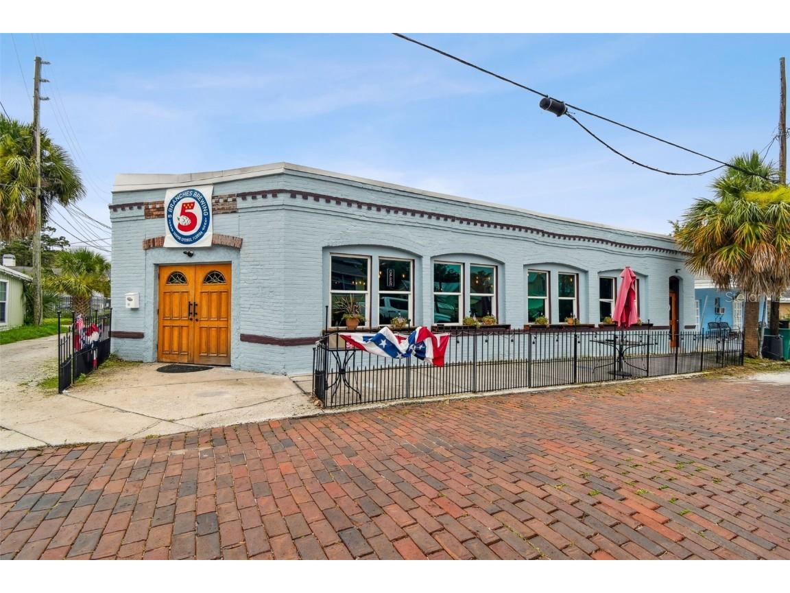 131 Hibiscus Street Tarpon Springs FL 34689 W7878667 image7