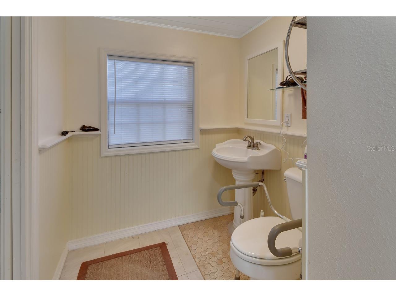 131 Lucerne Drive Debary FL 32713 V4947113 image15