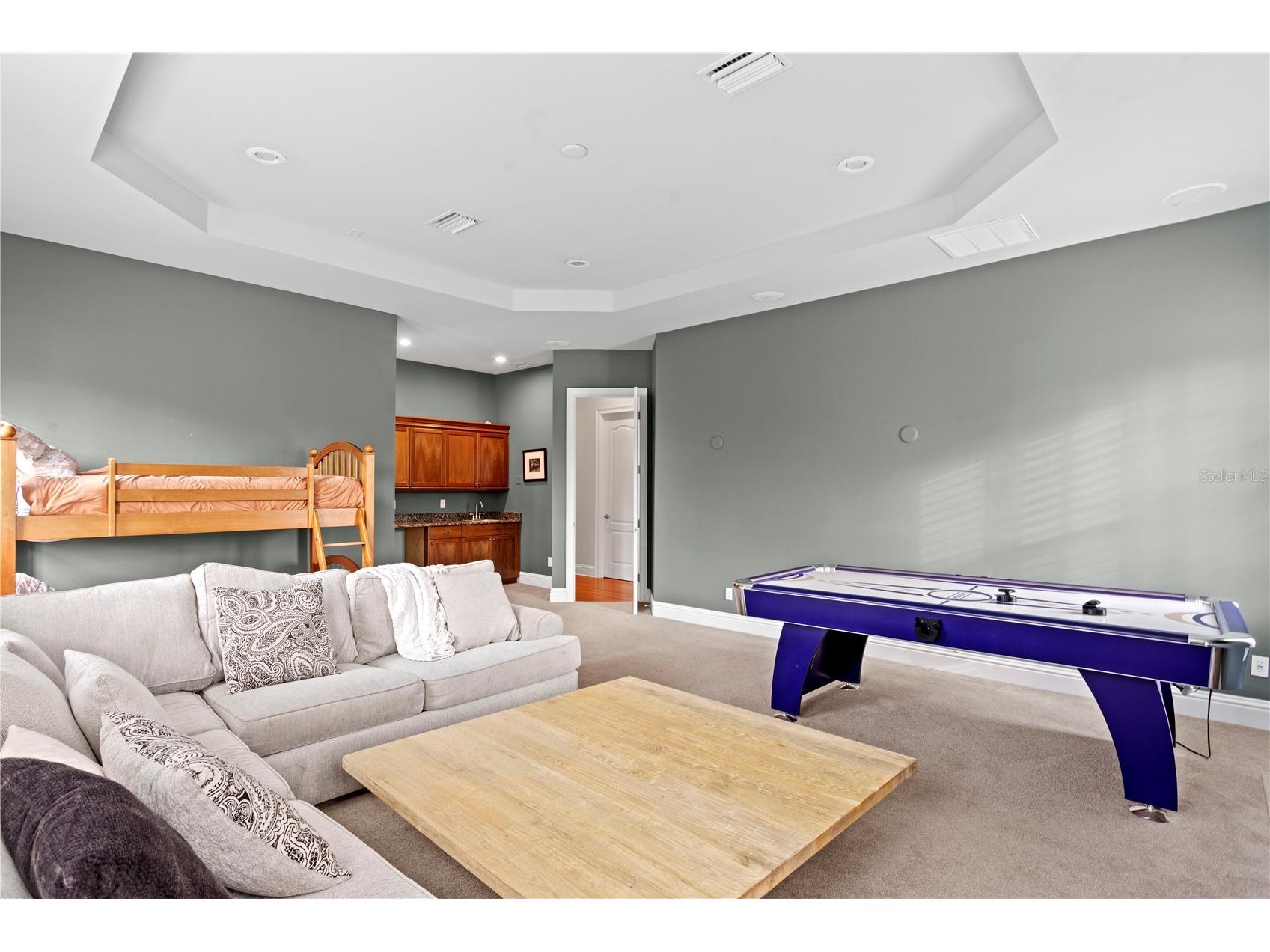 131 Miramar Boulevard NE Saint Petersburg FL 33704 TB8484463 image39