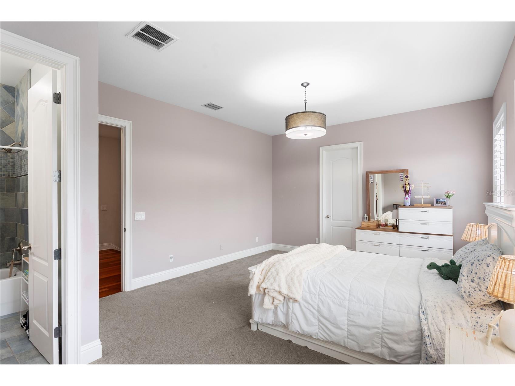 131 Miramar Boulevard NE Saint Petersburg FL 33704 TB8484463 image43