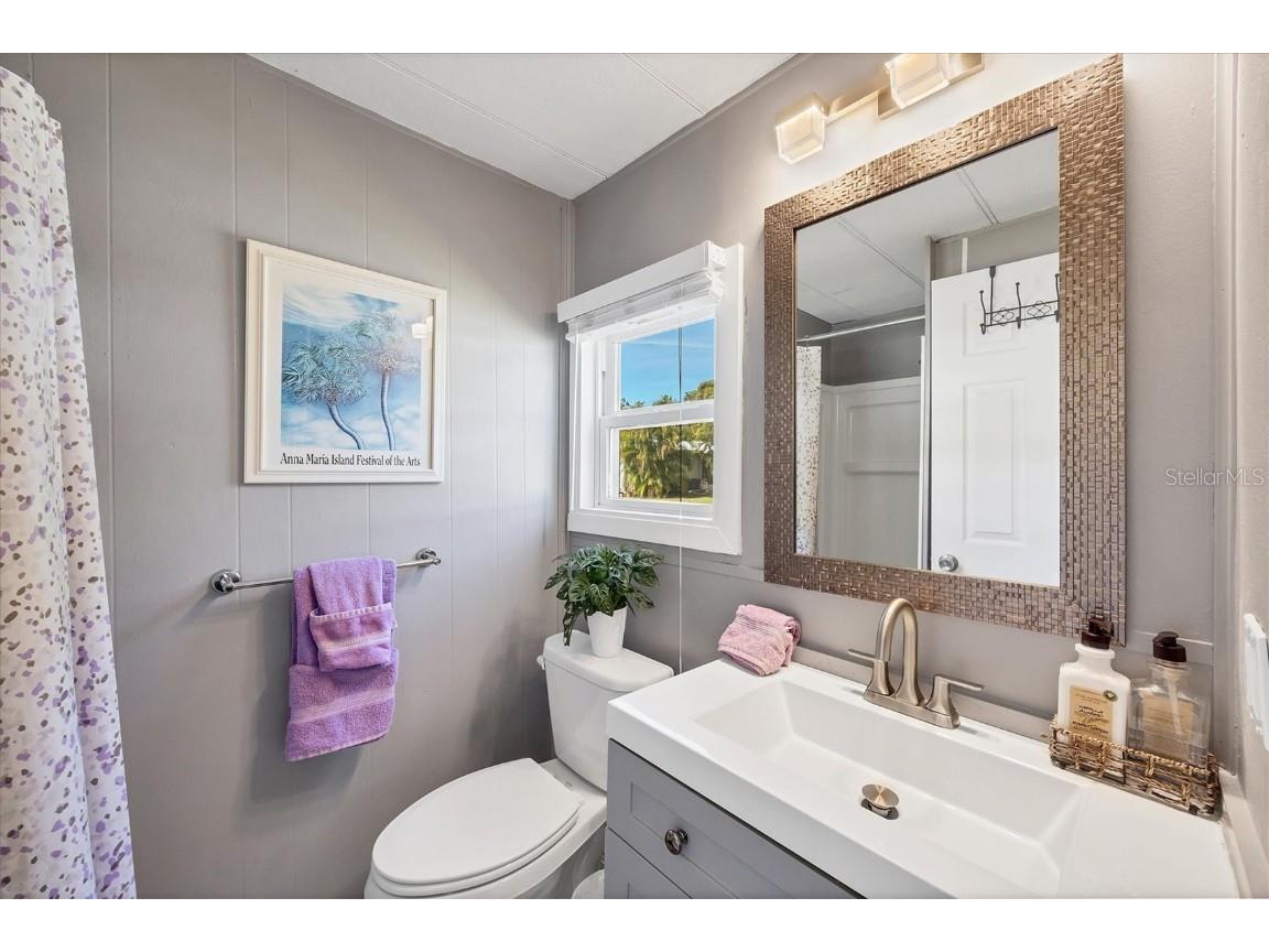 131 Oakwood Lane Sarasota FL 34237 A4671426 image23