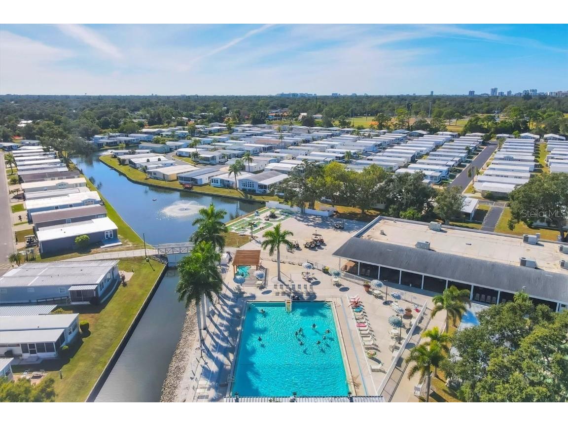 131 Oakwood Lane Sarasota FL 34237 A4671426 image34