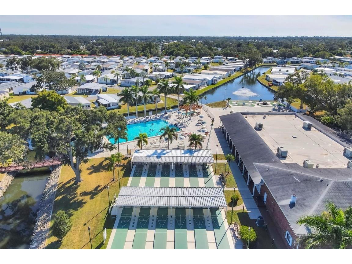 131 Oakwood Lane Sarasota FL 34237 A4671426 image36