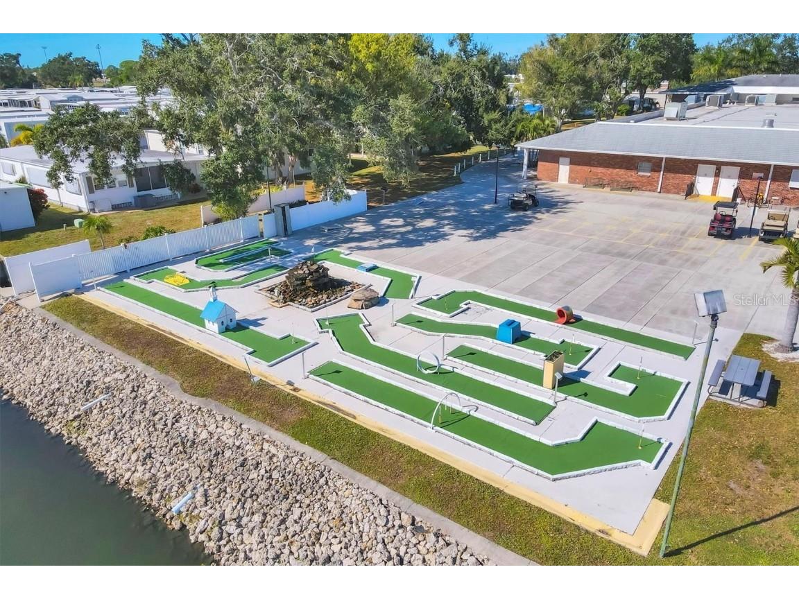 131 Oakwood Lane Sarasota FL 34237 A4671426 image37