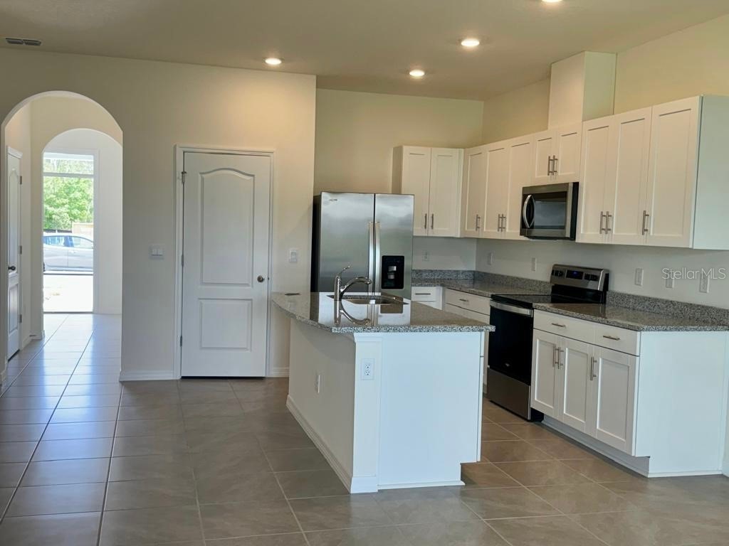 131 Reena Drive Daytona Beach FL 32117 V4941558 image2