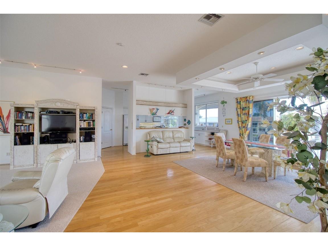 131 Sands Point Drive Tierra Verde FL 33715 U8246286 image7