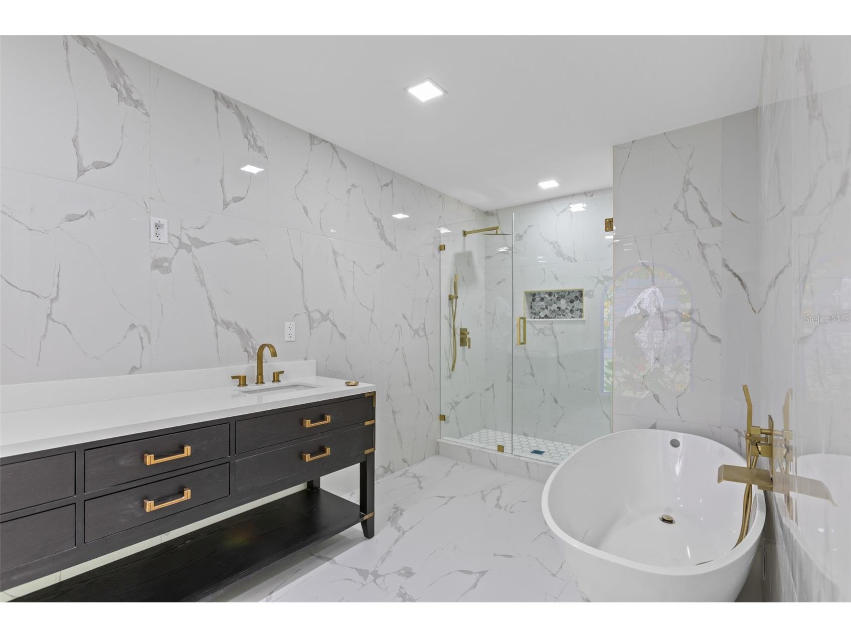 131 Toledo Way NE Saint Petersburg FL 33704 TB8466483 image19