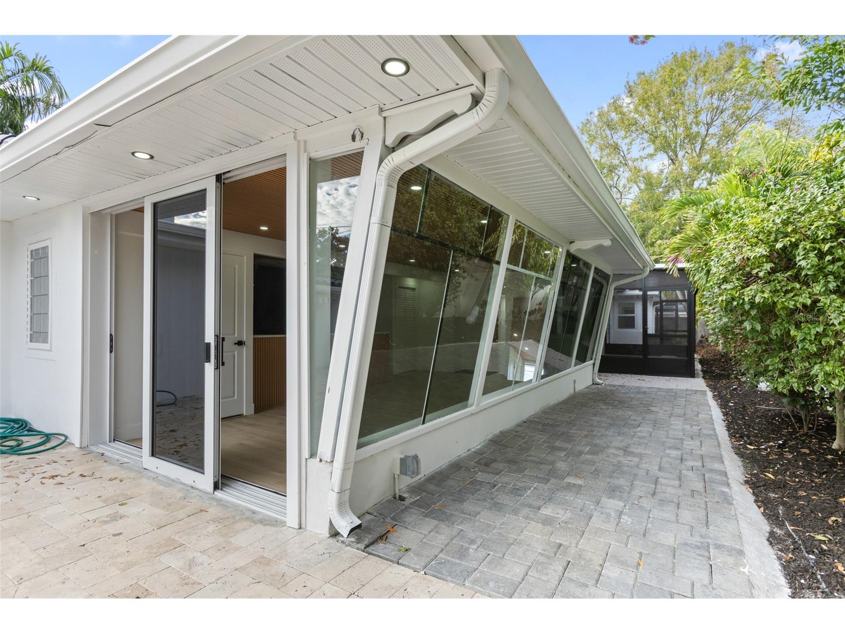 131 Toledo Way NE Saint Petersburg FL 33704 TB8466483 image28