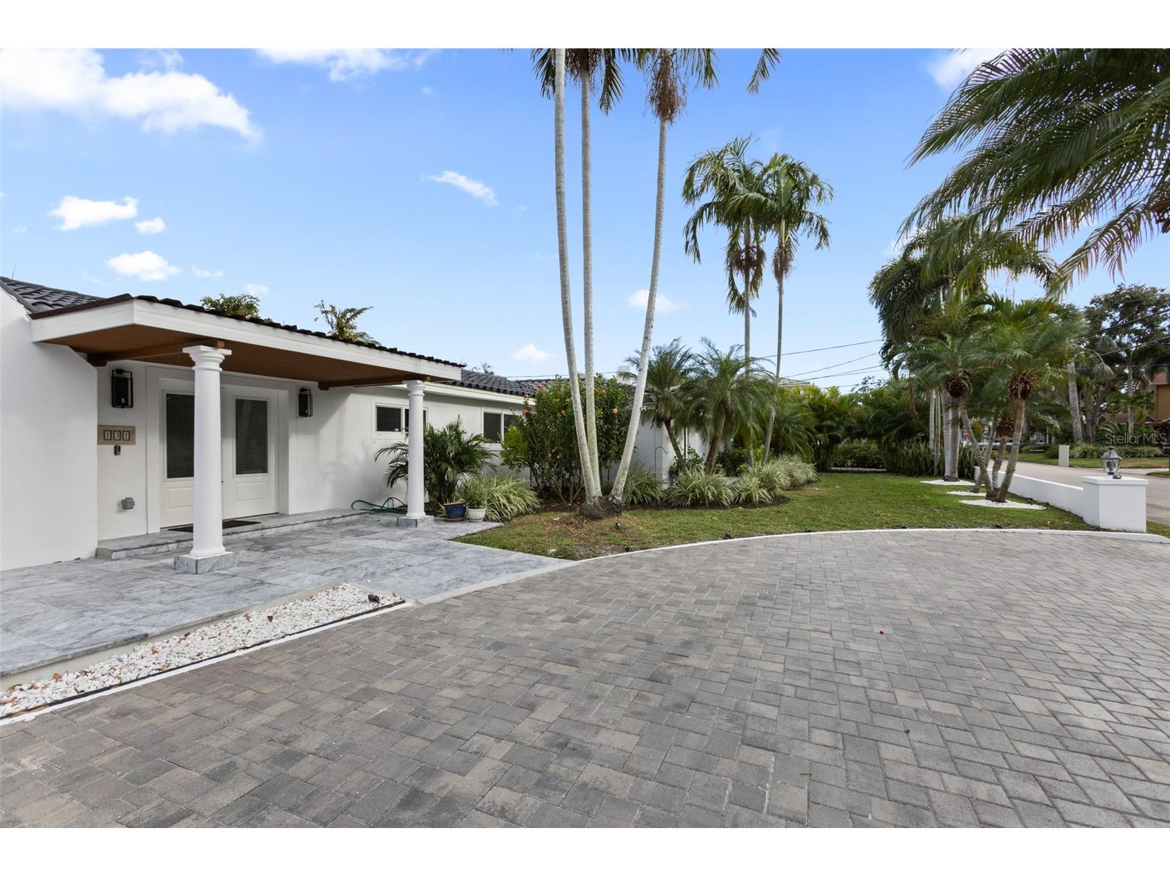 131 Toledo Way NE Saint Petersburg FL 33704 TB8466483 image3