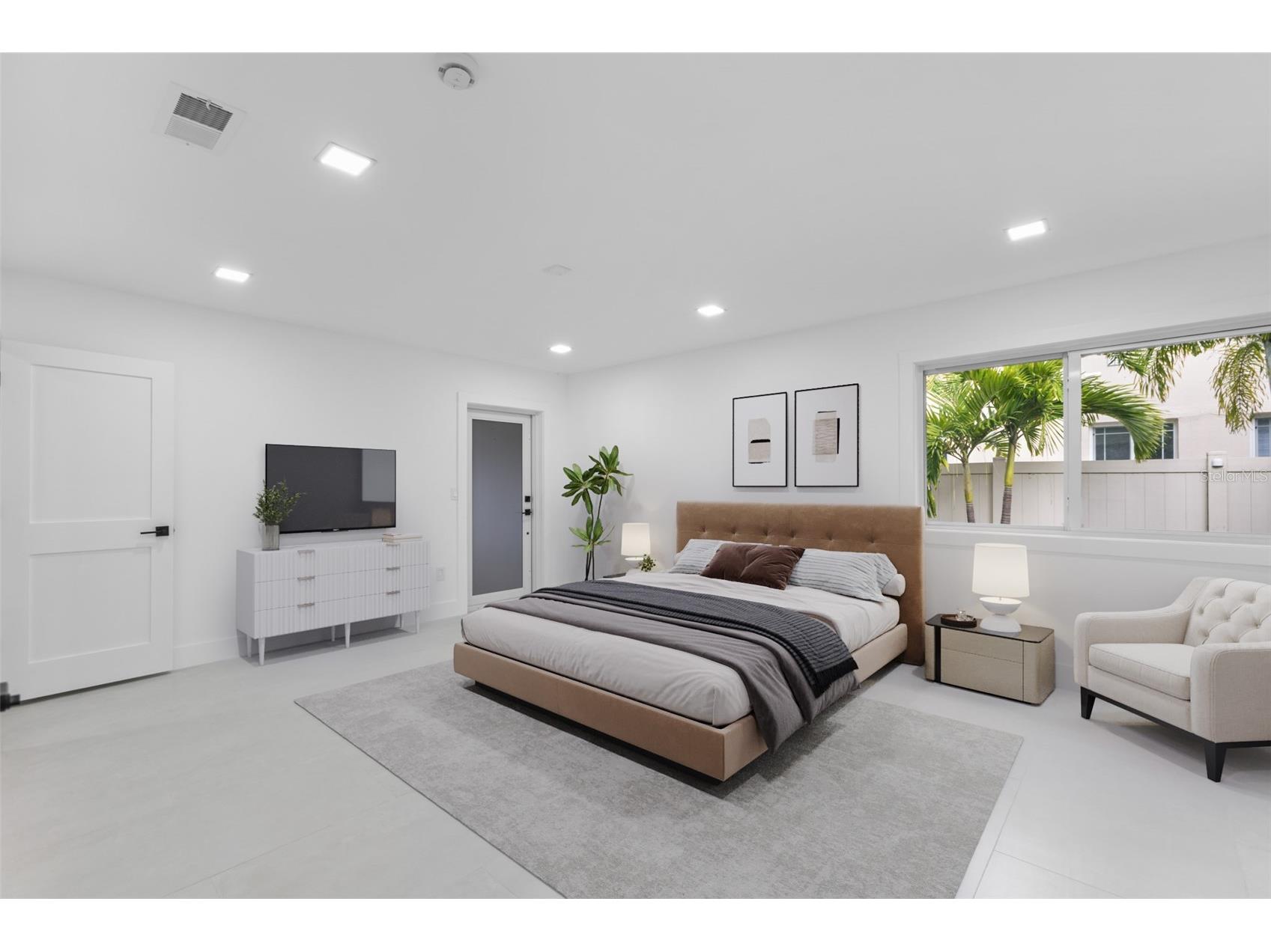 131 Toledo Way NE Saint Petersburg FL 33704 TB8466483 image30