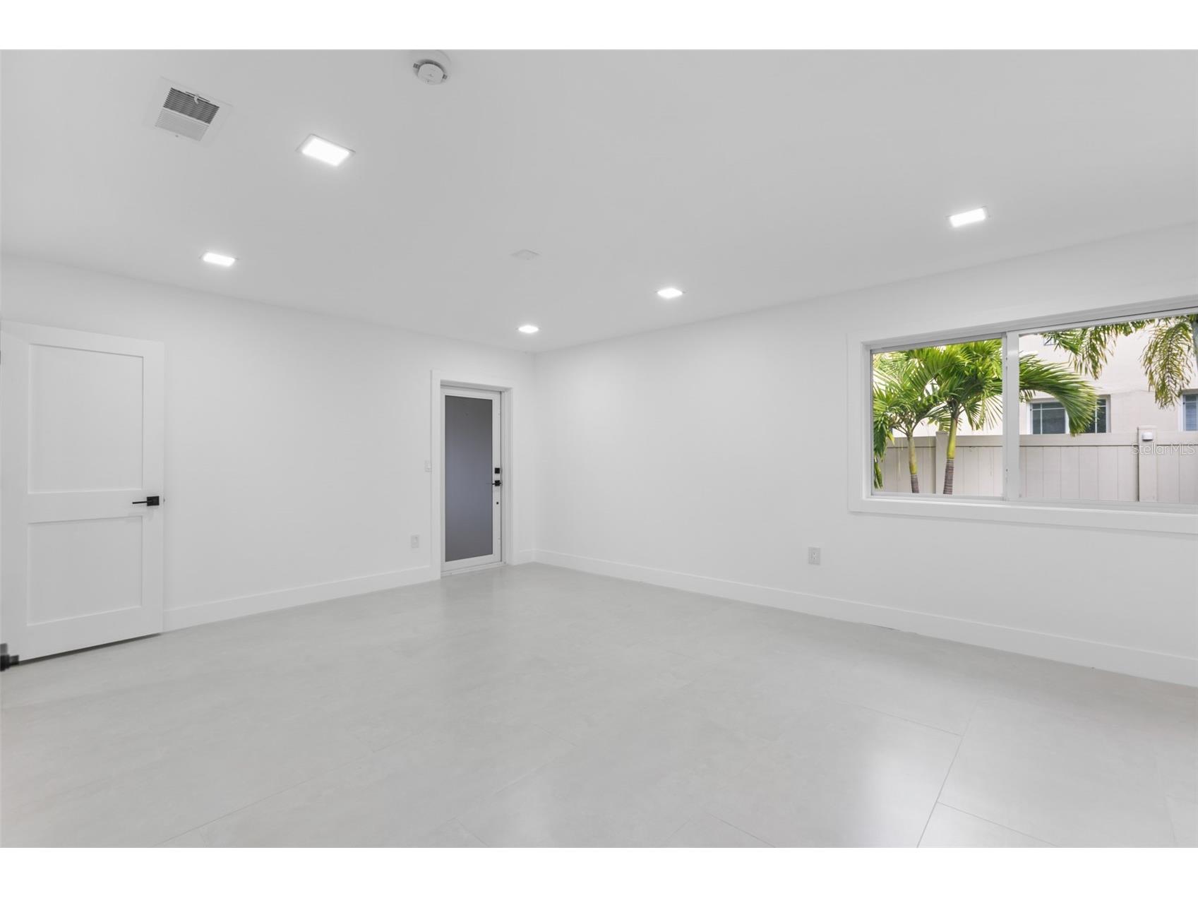 131 Toledo Way NE Saint Petersburg FL 33704 TB8466483 image31