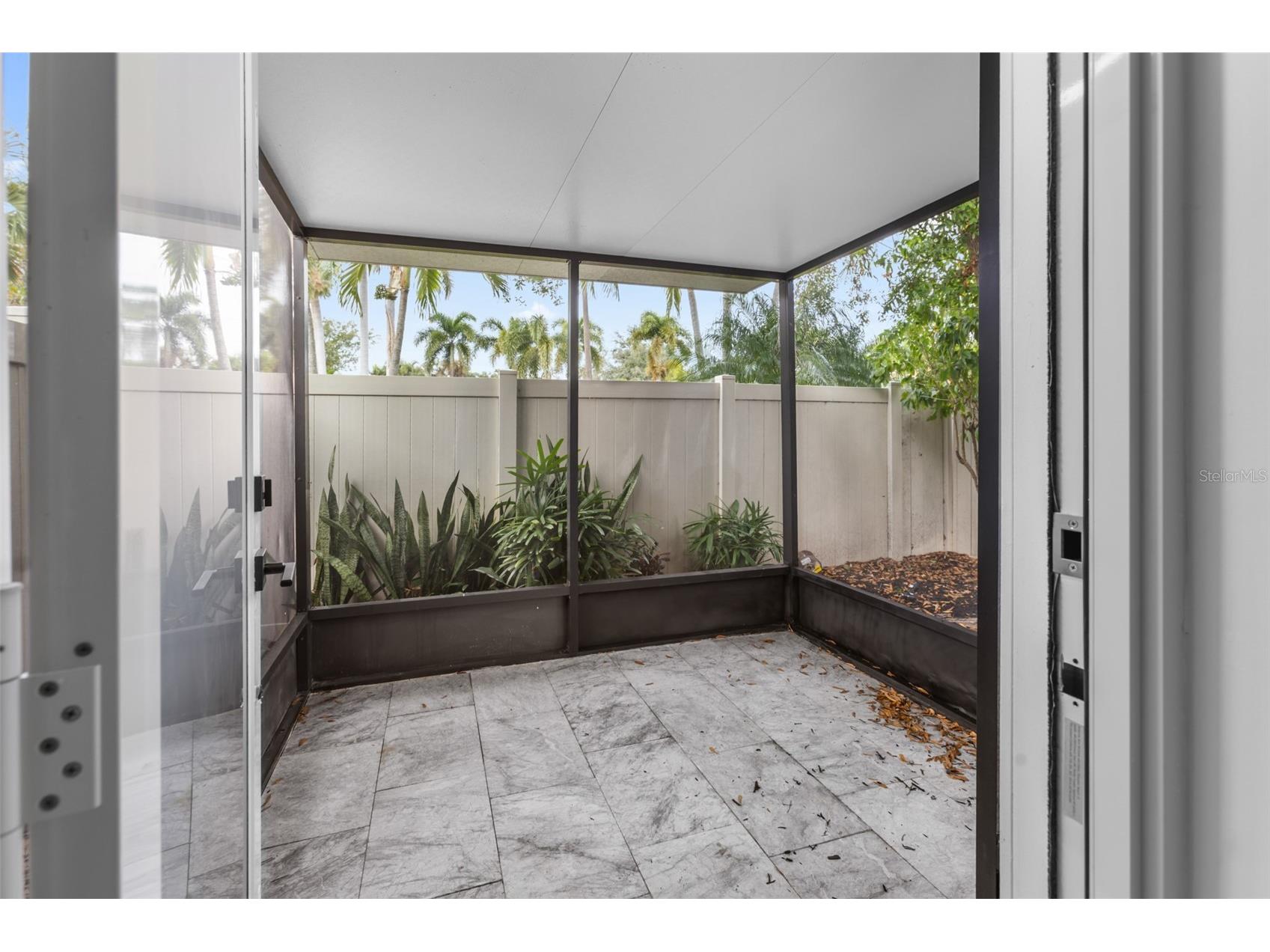 131 Toledo Way NE Saint Petersburg FL 33704 TB8466483 image33