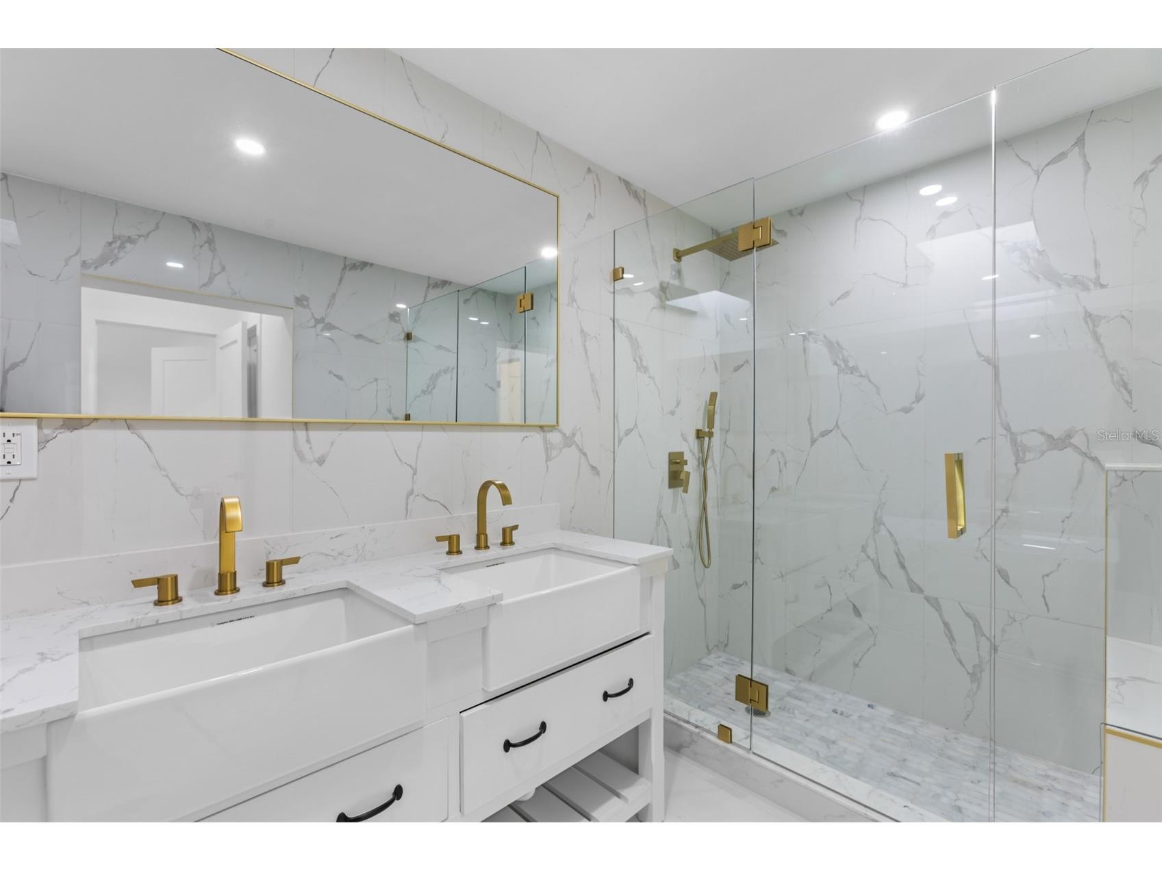 131 Toledo Way NE Saint Petersburg FL 33704 TB8466483 image38