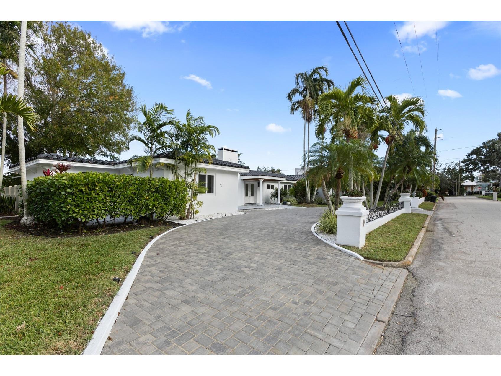 131 Toledo Way NE Saint Petersburg FL 33704 TB8466483 image46