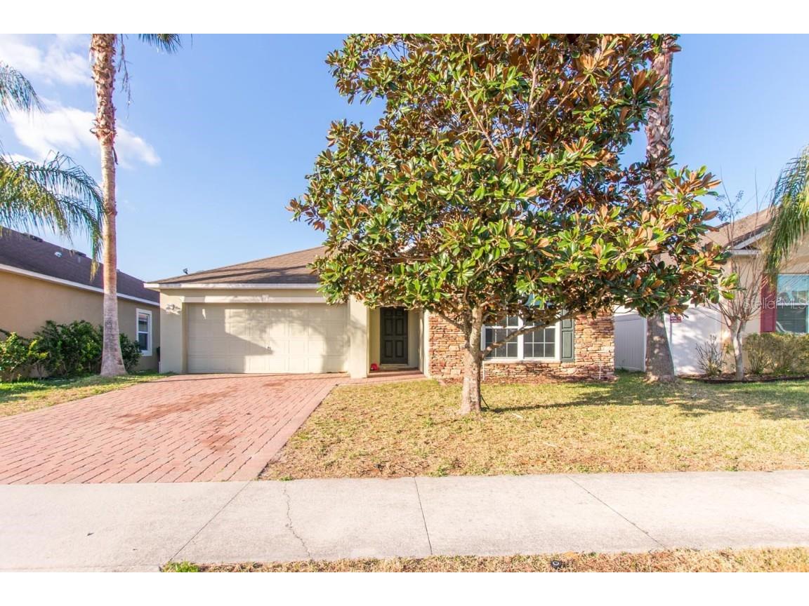 131 W Fiesta Key Loop Deland FL 32720 S5063264 image1