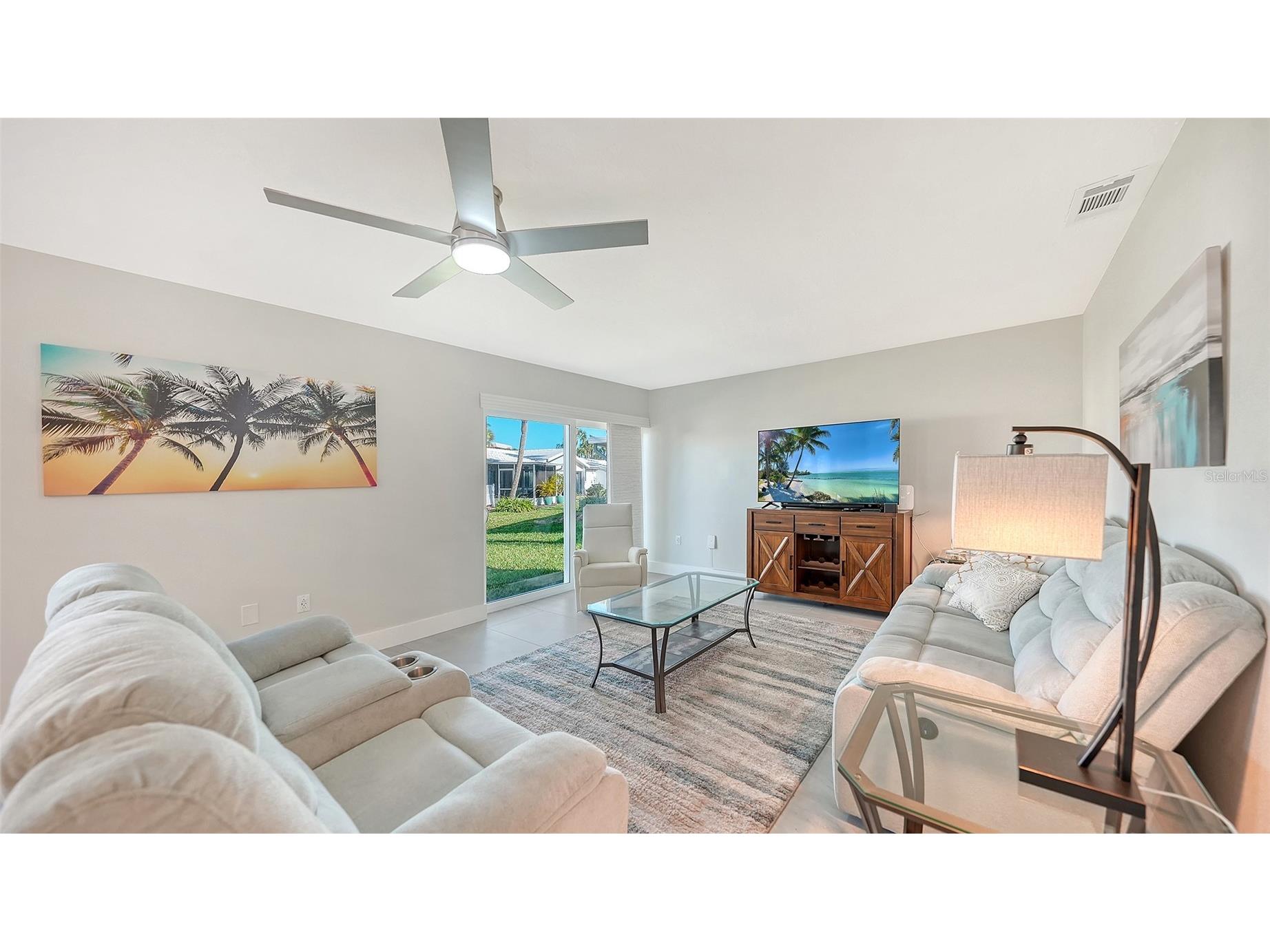 131 Whispering Sands Circle #V33 Sarasota FL 34242 A4687180 image11