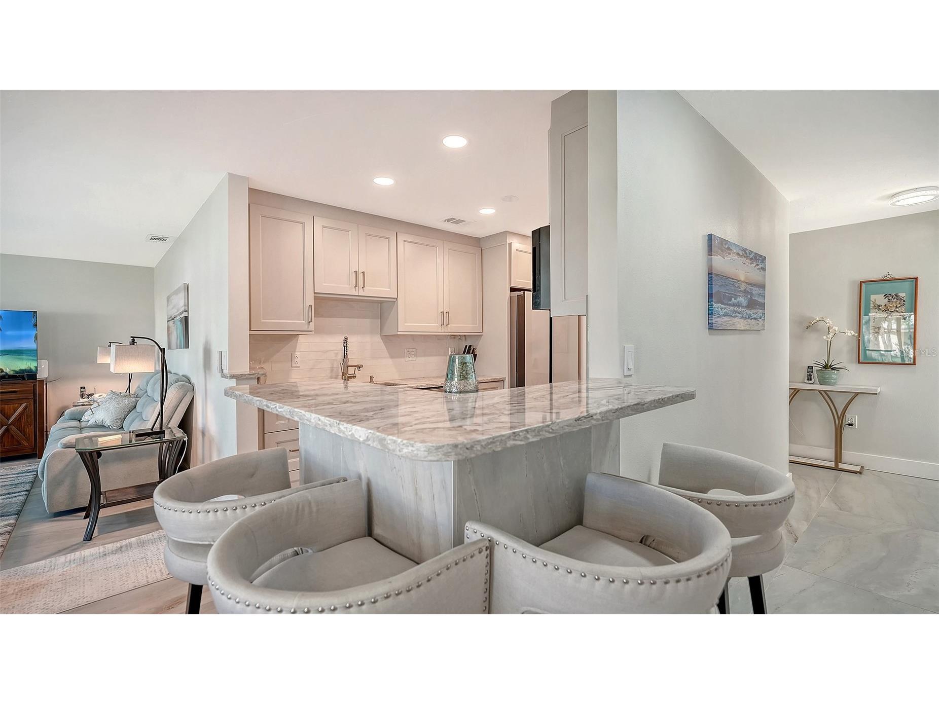 131 Whispering Sands Circle #V33 Sarasota FL 34242 A4687180 image16