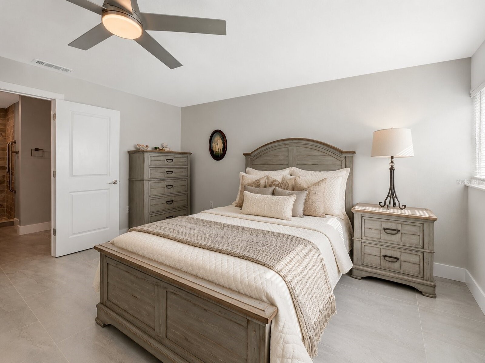 131 Whispering Sands Circle #V33 Sarasota FL 34242 A4687180 image22
