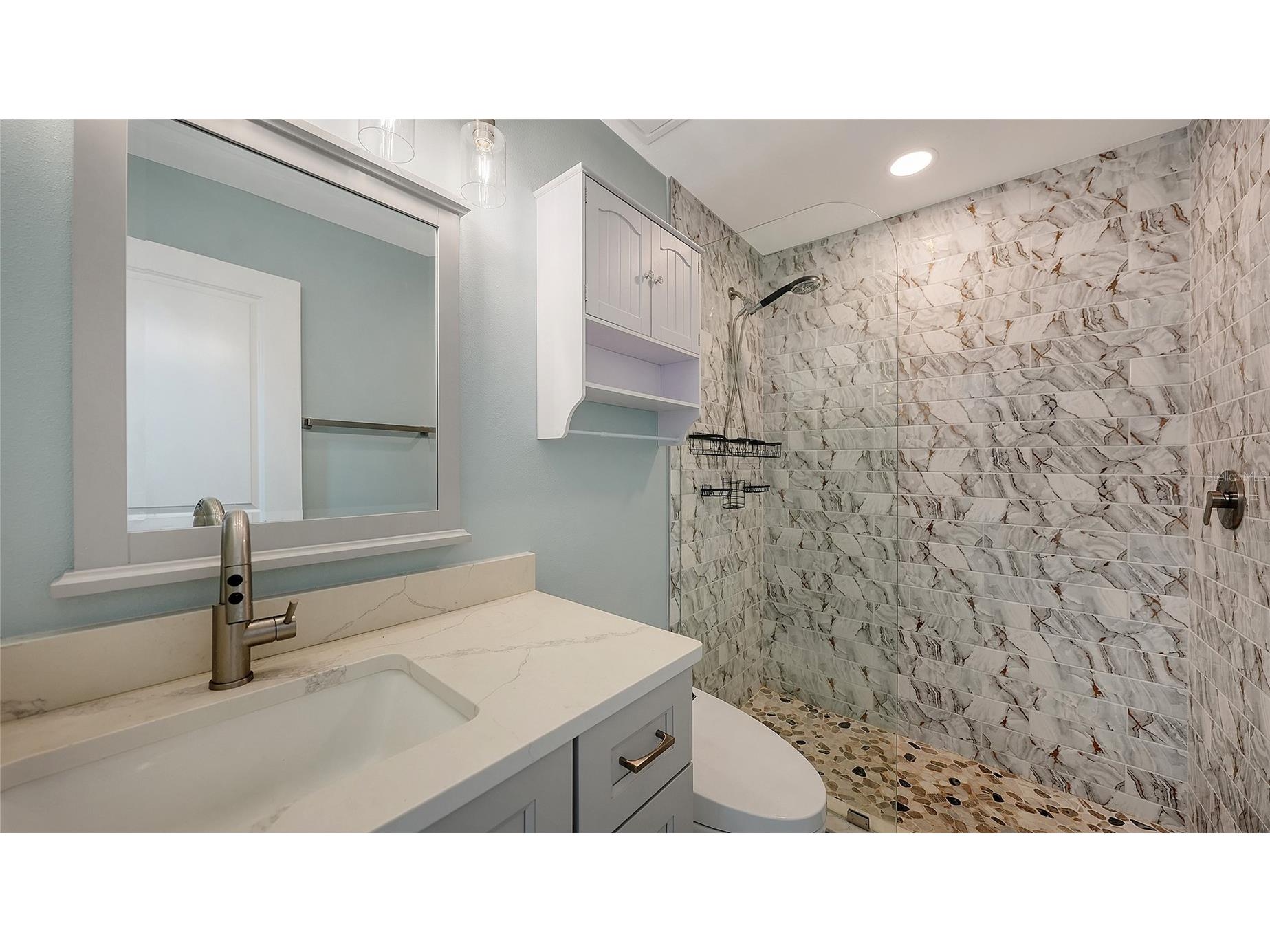 131 Whispering Sands Circle #V33 Sarasota FL 34242 A4687180 image29