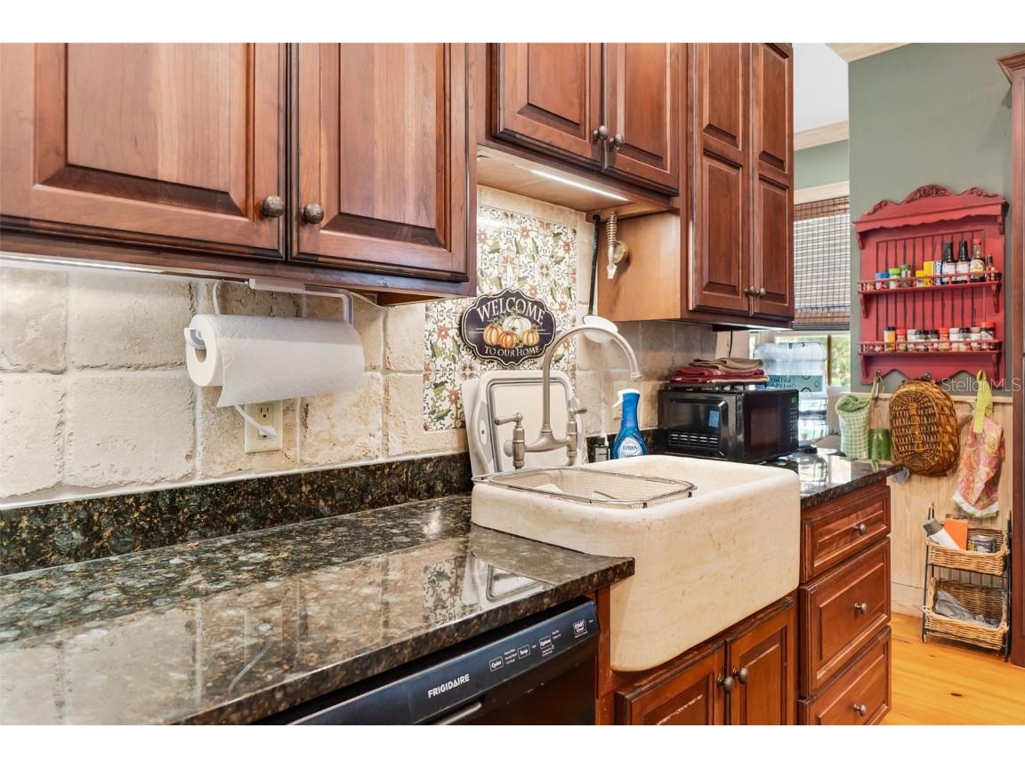 131 Whitney Street Satsuma FL 32189 - ST JOHNS RIVER V4945035 image21