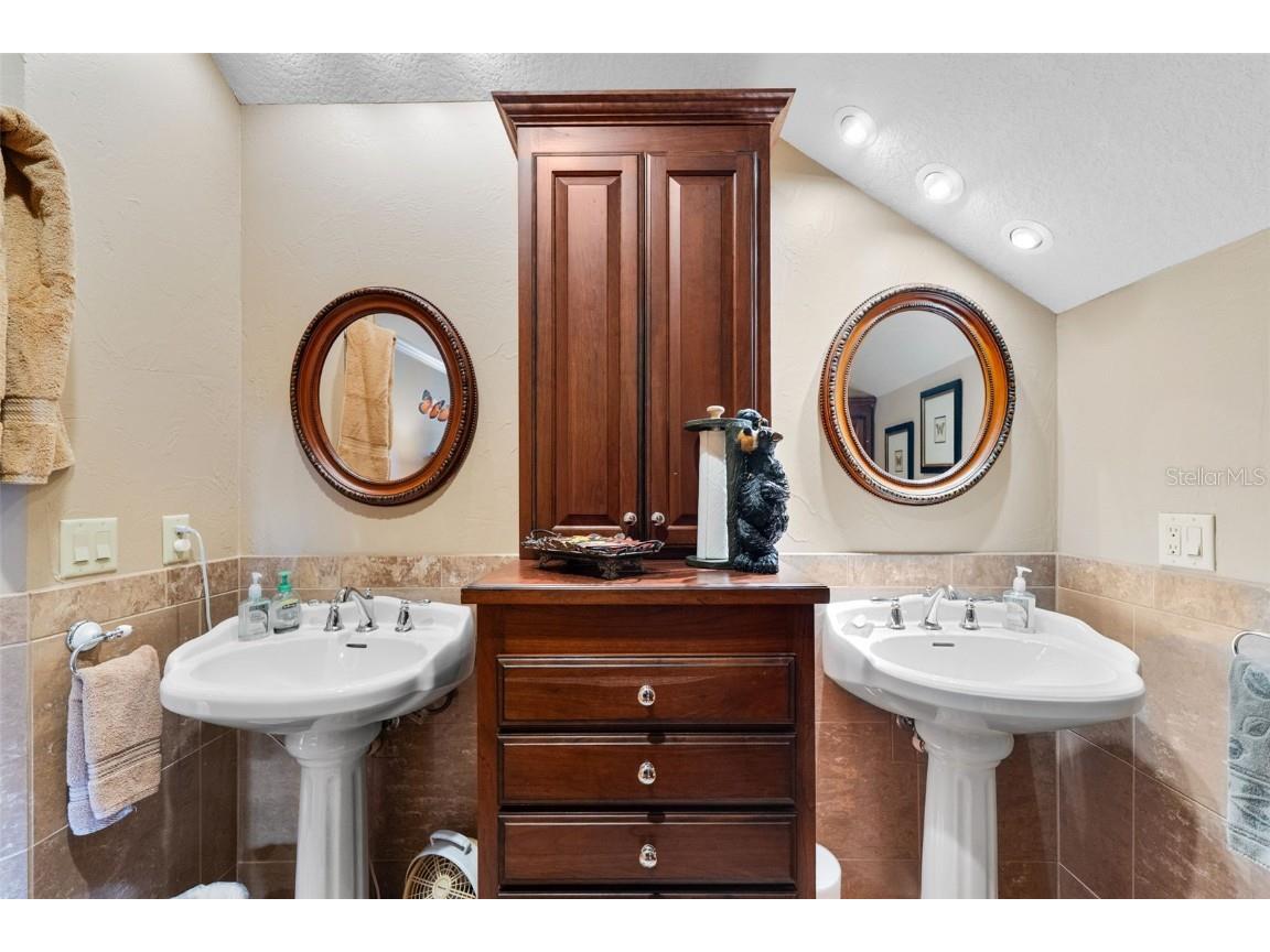 131 Whitney Street Satsuma FL 32189 - ST JOHNS RIVER V4945035 image25