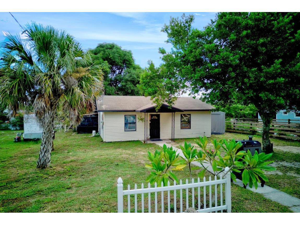 131 Wiggins Avenue Avon Park FL 33825 L4956292 image1