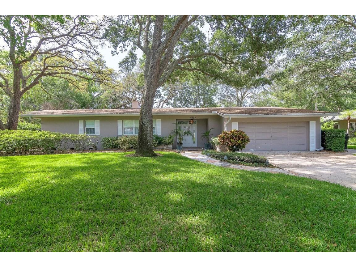 1310 43rd Avenue N Saint Petersburg FL 33703 U8198892 image1