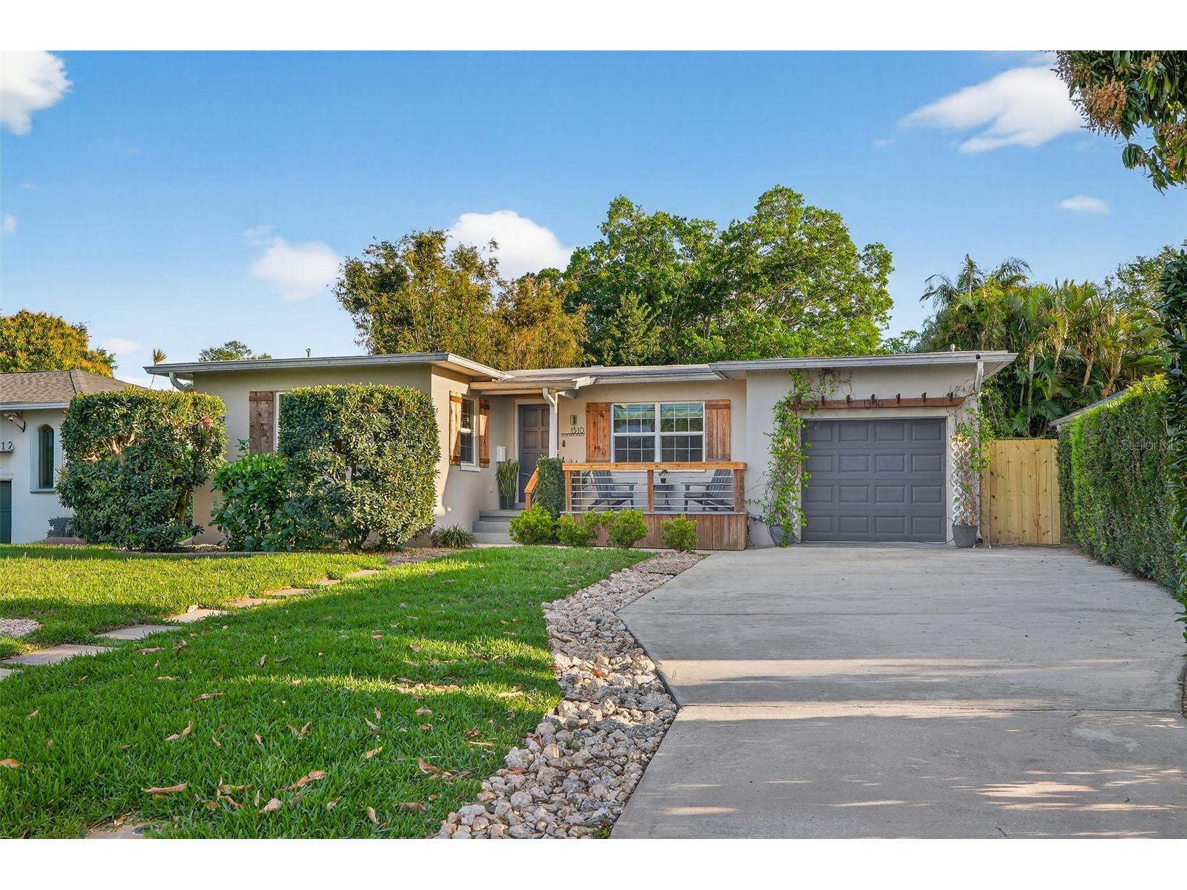 1310 47th Avenue N Saint Petersburg FL 33703 TB8489660 image1