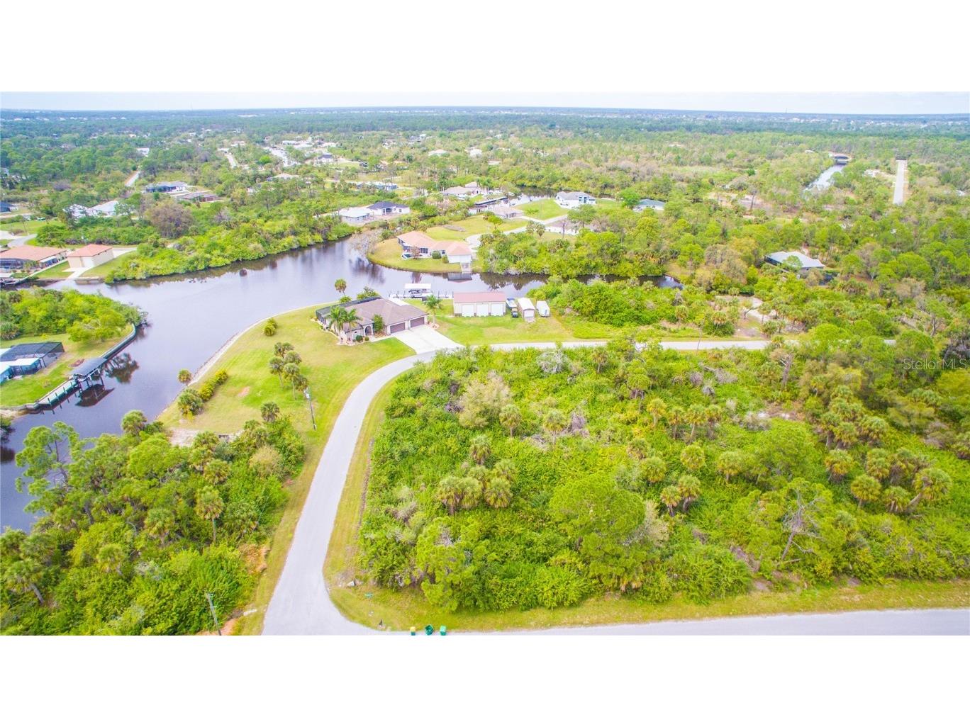 1310 Braklet Terrace Port Charlotte FL 33953 C7489272 image1