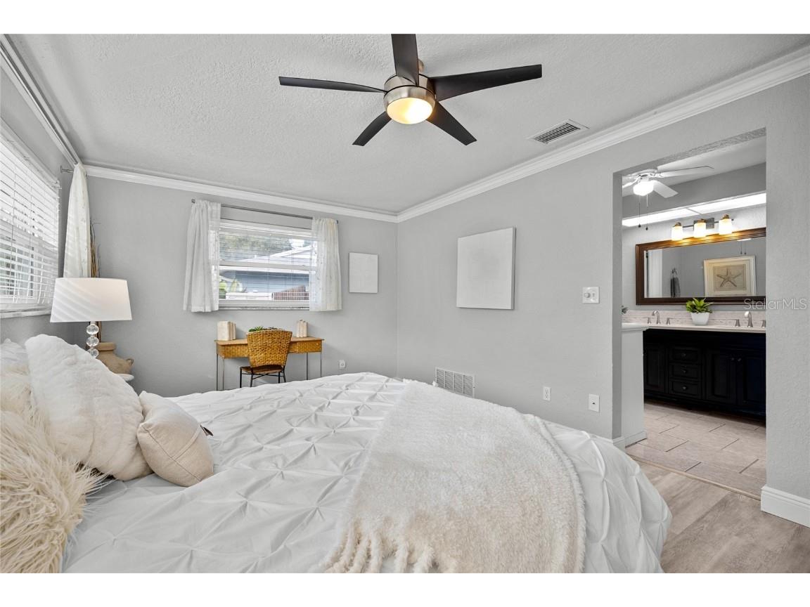 1310 Fairway Drive Dunedin FL 34698 TB8417307 image18