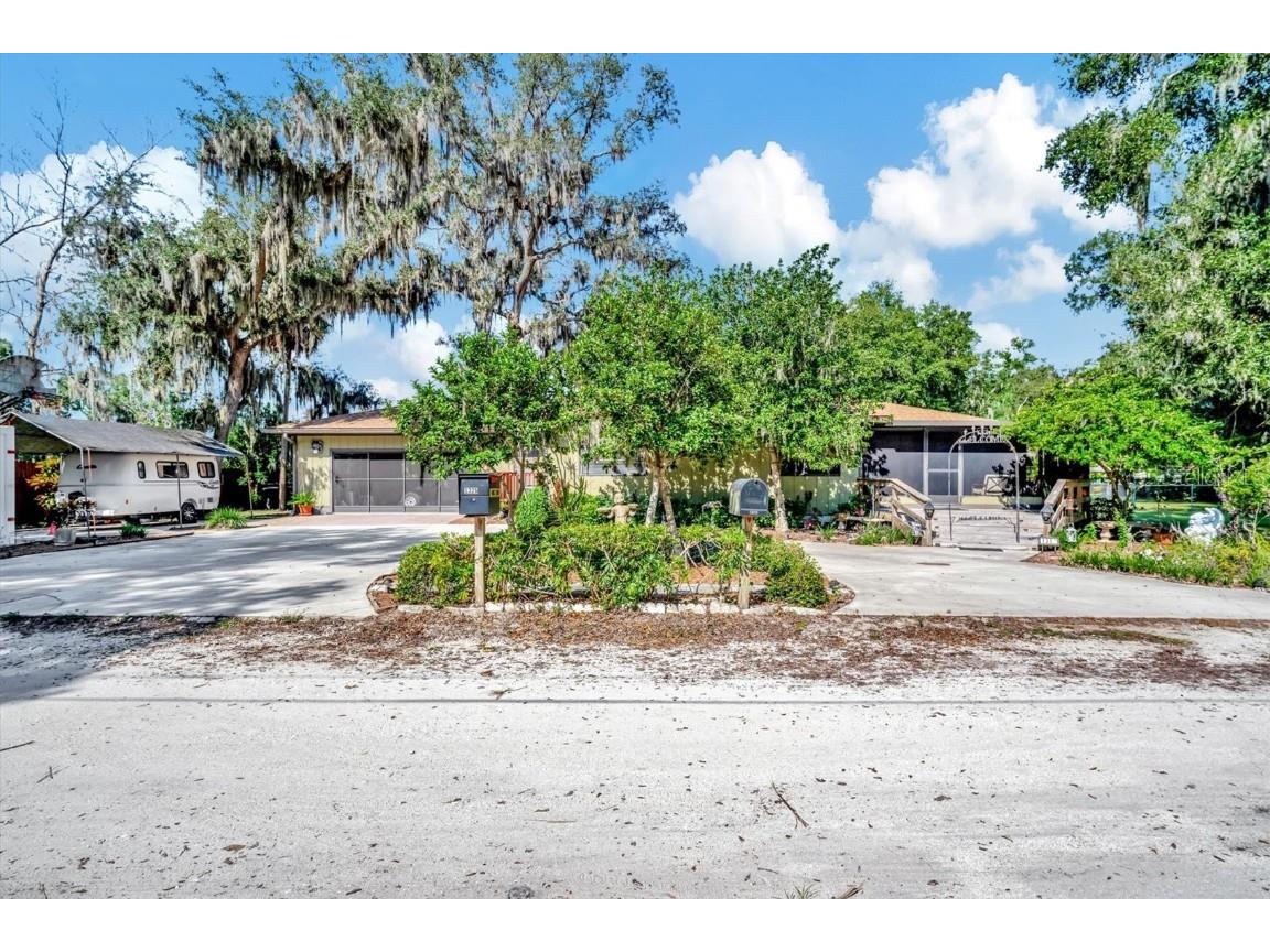 1310 Gantt Avenue Sarasota FL 34232 A4624738 image1