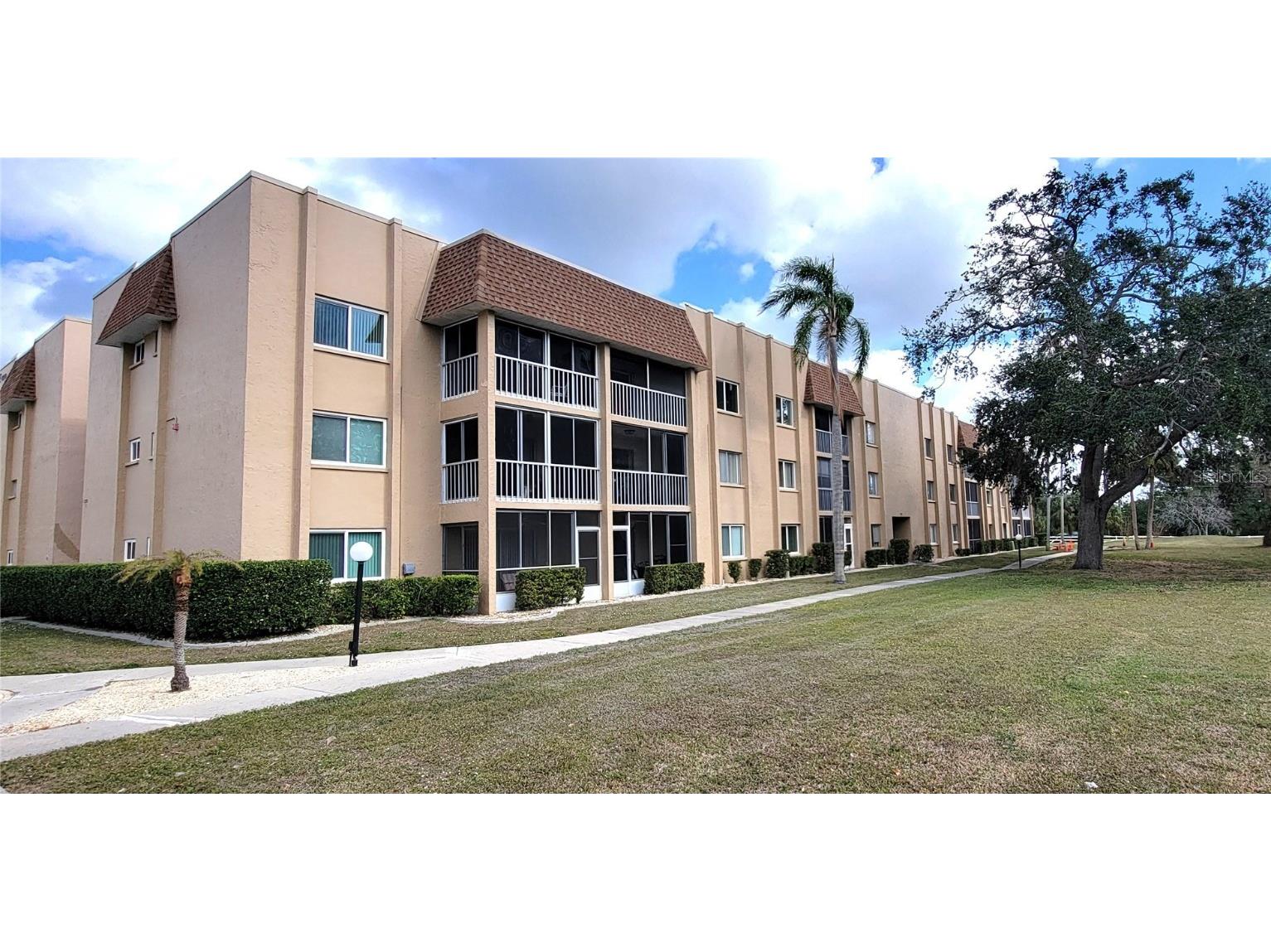 1310 Glen Oaks Drive E #291E Sarasota FL 34232 A4640375 image1