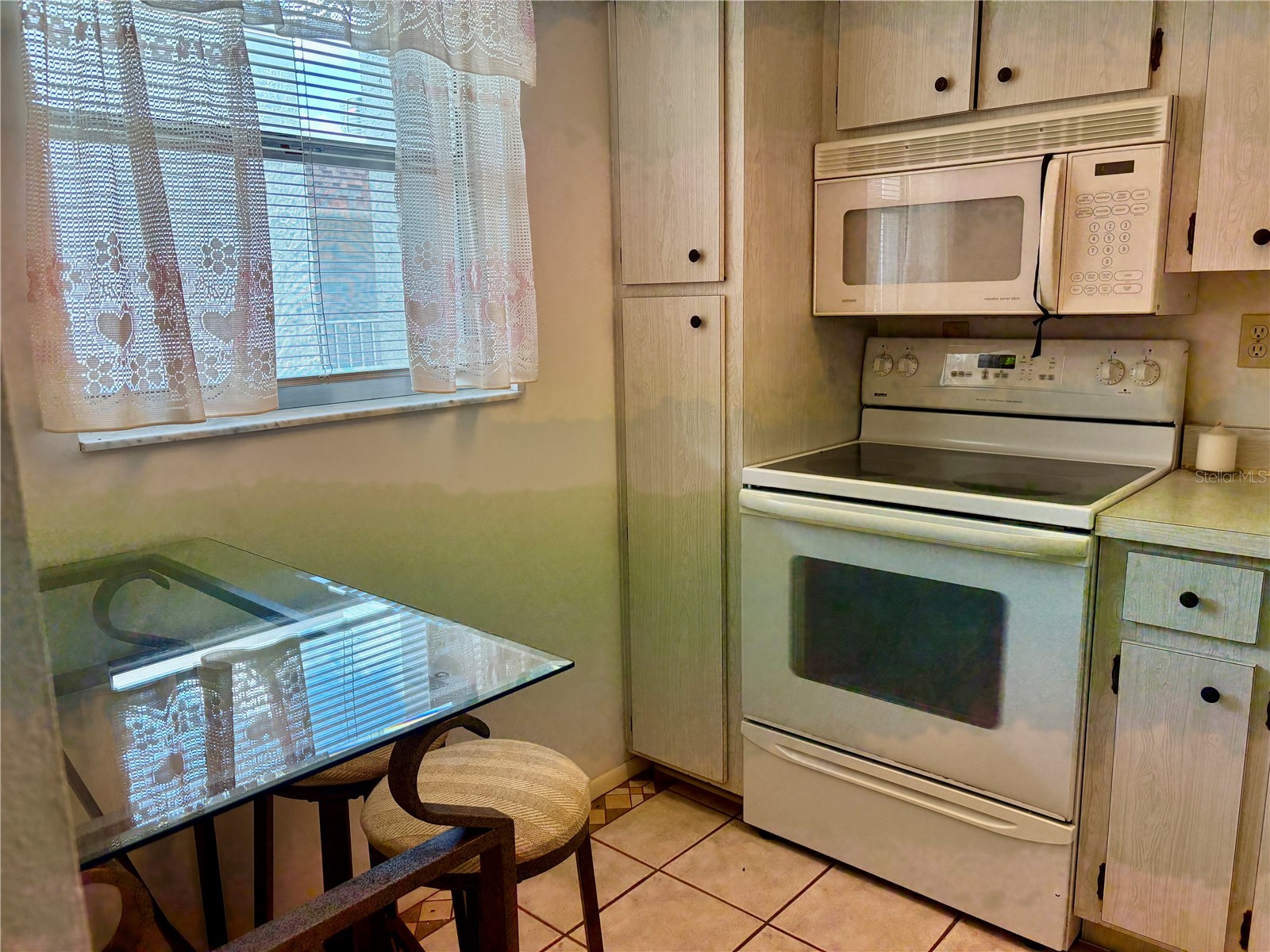 1310 Glen Oaks Drive E #385E Sarasota FL 34232 A4696219 image8