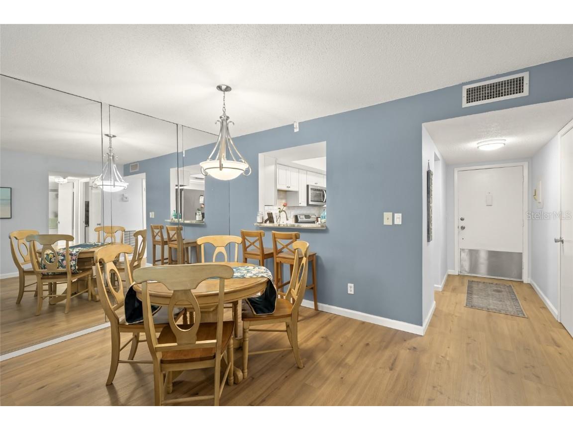 1310 Glen Oaks Drive E #391E Sarasota FL 34232 A4663532 image8