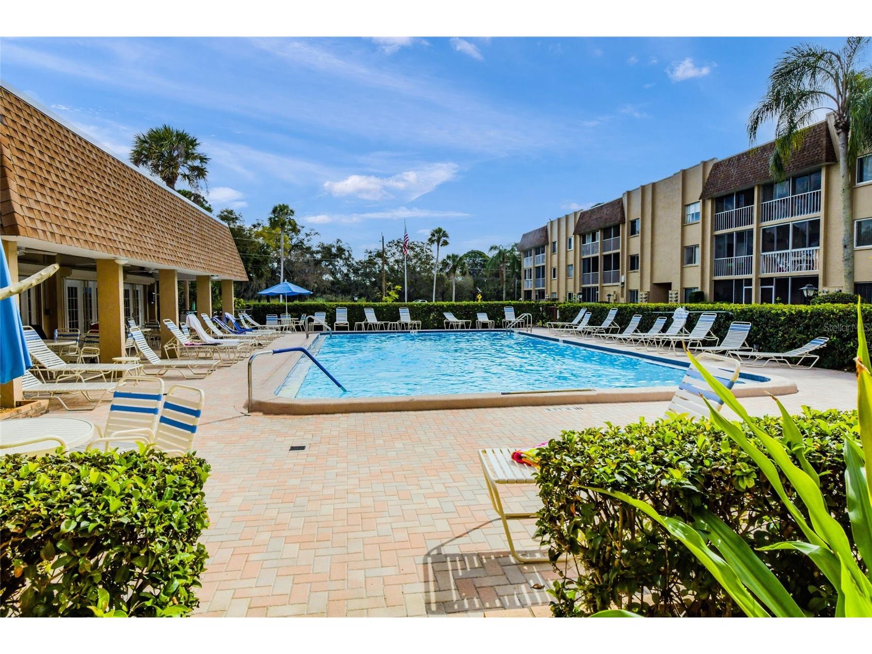 1310 Glen Oaks Drive E #391E Sarasota FL 34232 A4695717 image27