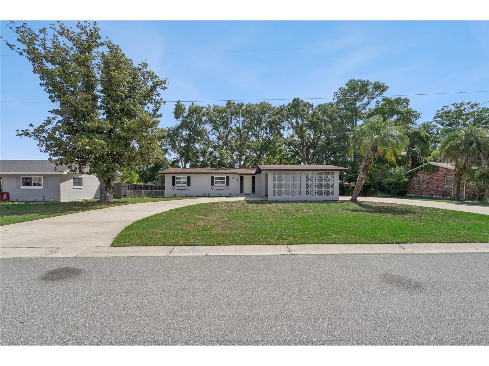 1310 Lee Court Leesburg FL 34748 O6410744 image2