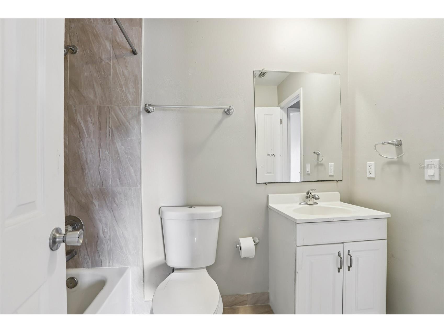 1310 Mountain View Drive #105 Tampa FL 33612 TB8452495 image34