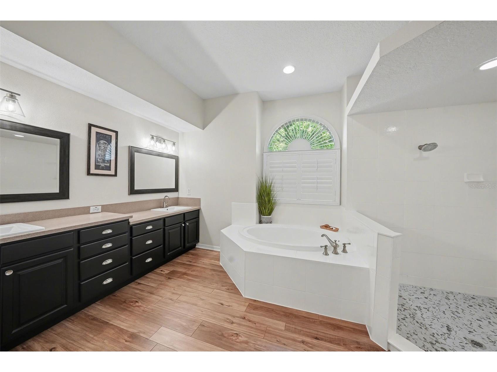 1310 Oxbridge Drive Lutz FL 33549 - HOG ISLAND LAKE TB8488736 image15