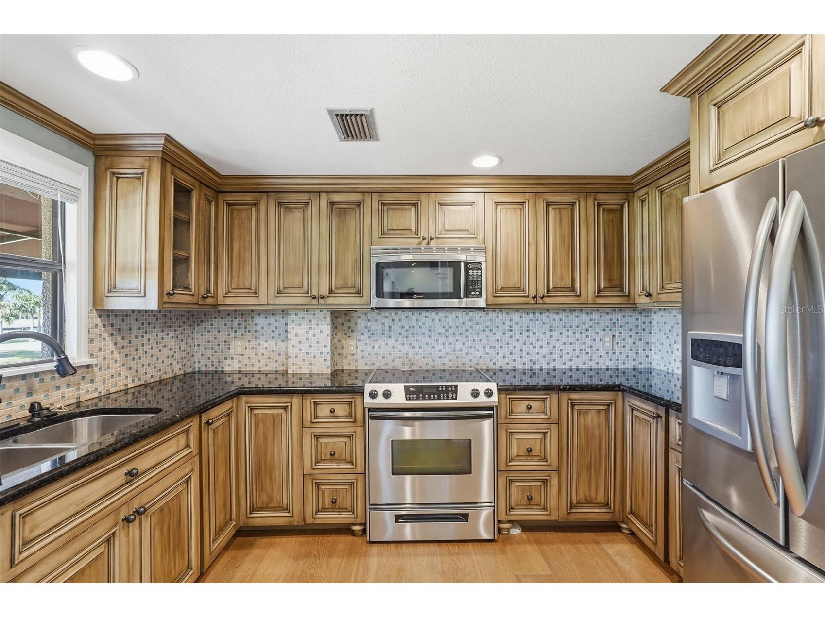 1310 Pelican Creek Crossing Saint Petersburg FL 33707 TB8469101 image11