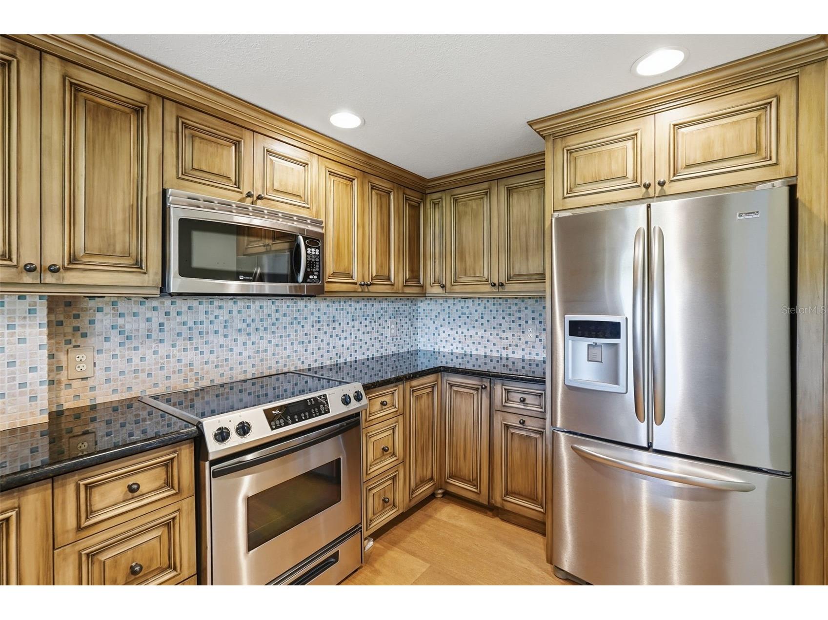 1310 Pelican Creek Crossing Saint Petersburg FL 33707 TB8469101 image13