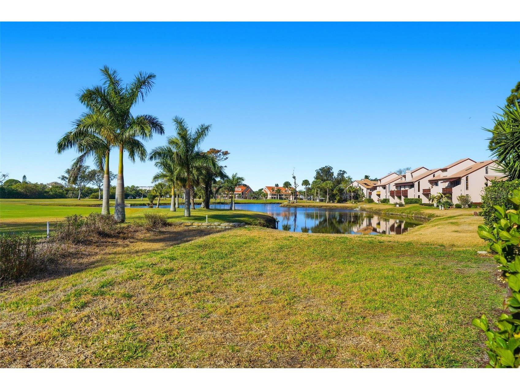 1310 Pelican Creek Crossing Saint Petersburg FL 33707 TB8469101 image30