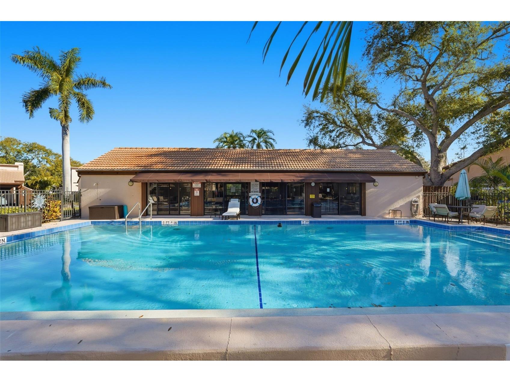 1310 Pelican Creek Crossing Saint Petersburg FL 33707 TB8469101 image33