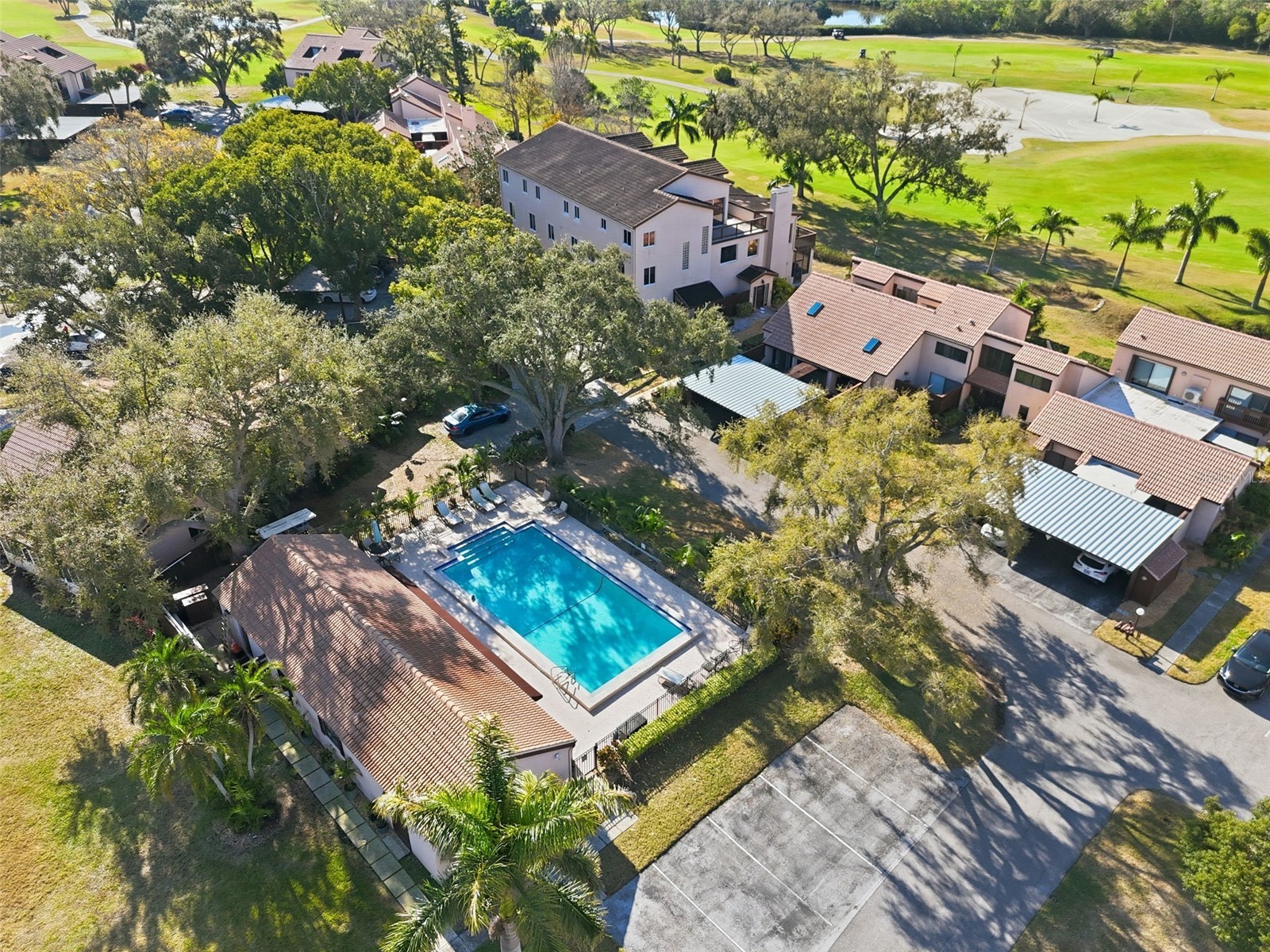 1310 Pelican Creek Crossing Saint Petersburg FL 33707 TB8469101 image35