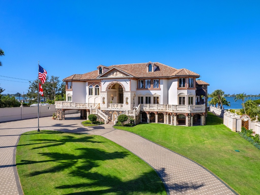 1310 S Lake Shore Drive Sarasota FL 34231 - LITTLE SARASOTA BAY A4673508 image2