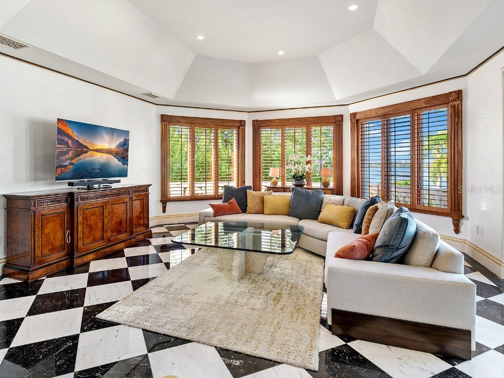 1310 S Lake Shore Drive Sarasota FL 34231 - LITTLE SARASOTA BAY A4673508 image21