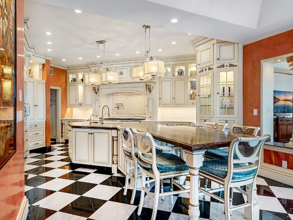 1310 S Lake Shore Drive Sarasota FL 34231 - LITTLE SARASOTA BAY A4673508 image24