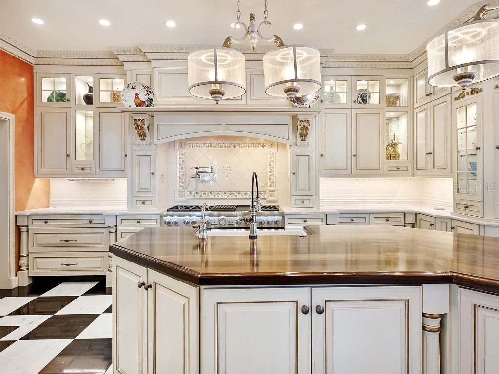 1310 S Lake Shore Drive Sarasota FL 34231 - LITTLE SARASOTA BAY A4673508 image25