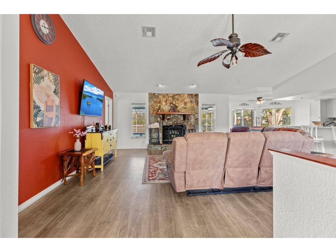 13101 Delbarton St Spring Hill FL 34609 TB8338793 image5